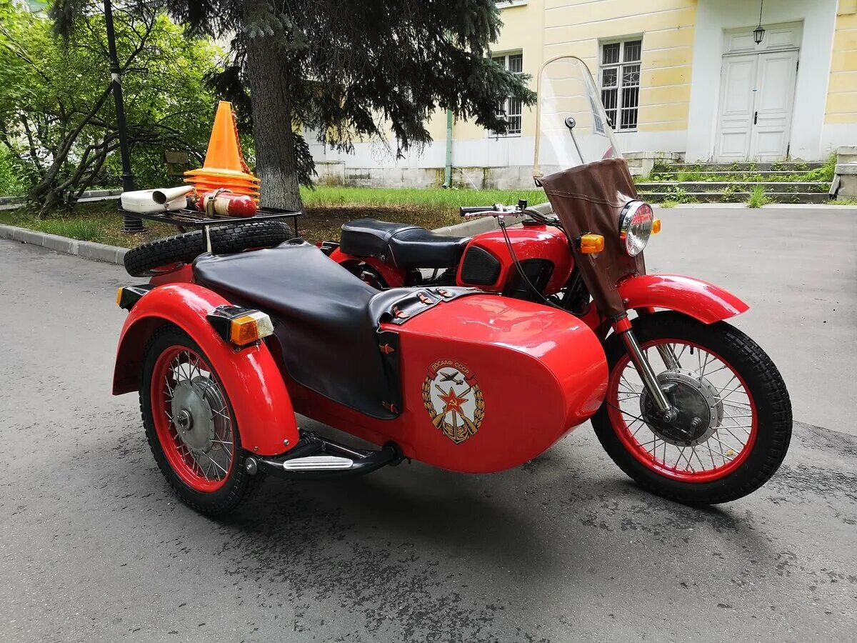 Мотоцикл днепр с коляской фото Купить б/у Днепр MT-10 карбюратор в Москве: красный классик 1977 года на Авто.ру
