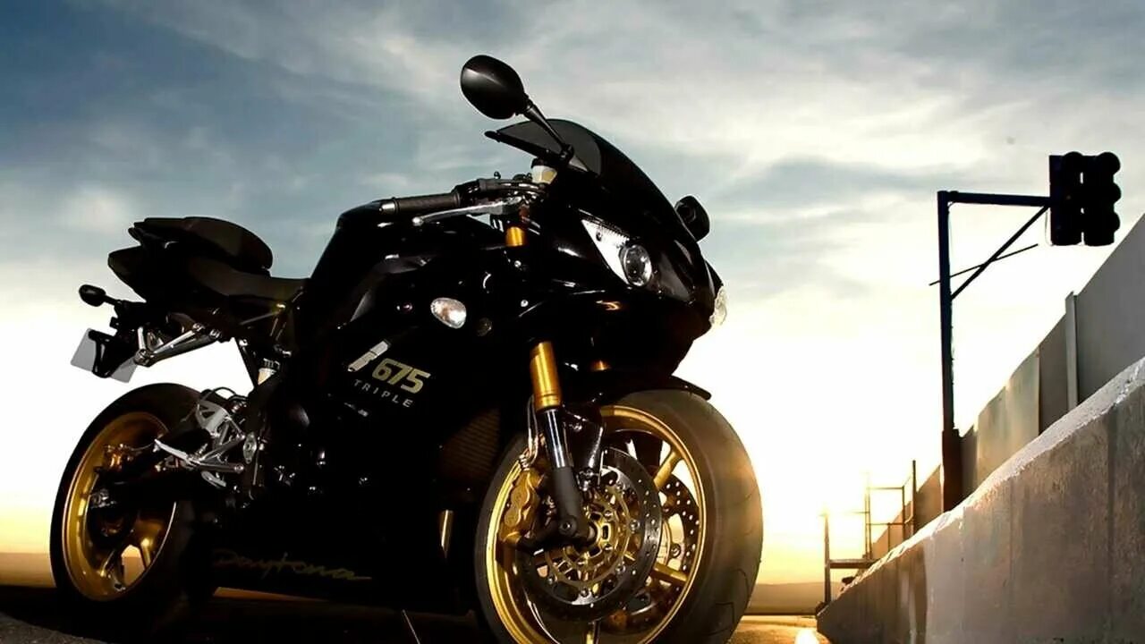 Мотоцикл фото на телефон Картина на холсте 50x80 LinxOne "Triumph Daytona 675 Triple" 846 - купить по низ
