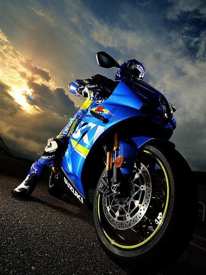 Мотоцикл фото на телефон Suzuki MotoGp Fans (@SuzukiMot. MOTORCYCLES #BikerGirls #MotoGP #Motorcycling #S