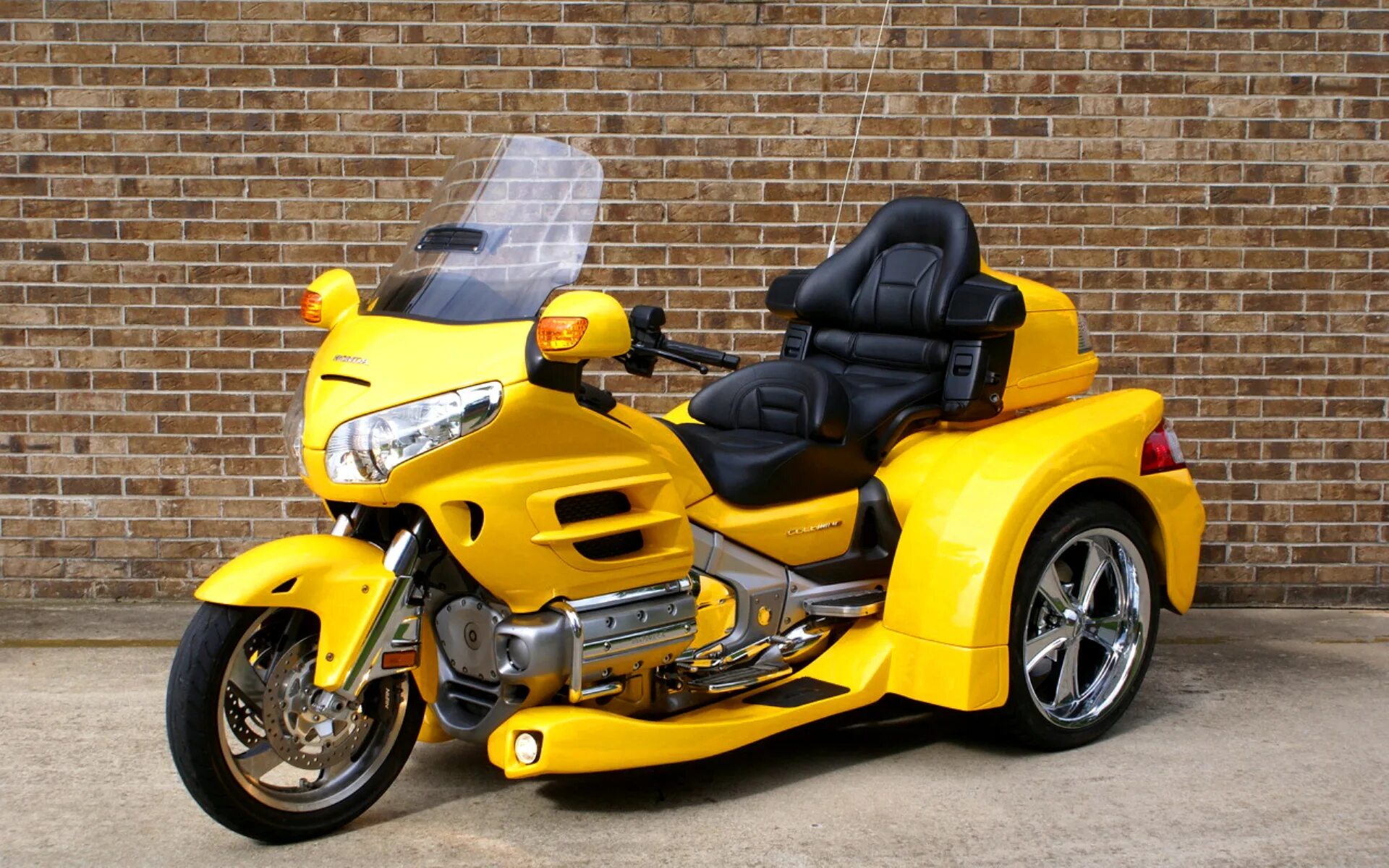 Мотоцикл голда фото цена Картинка Trike Honda Gold Wing " Мотоциклы и скутера " Картинки 24 - скачать кар
