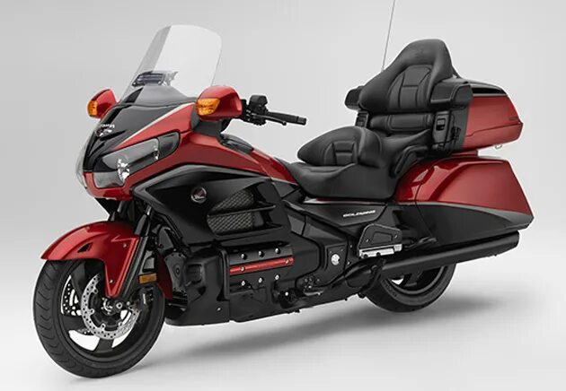 Мотоцикл голда фото цена Обновлённая Honda Goldwing