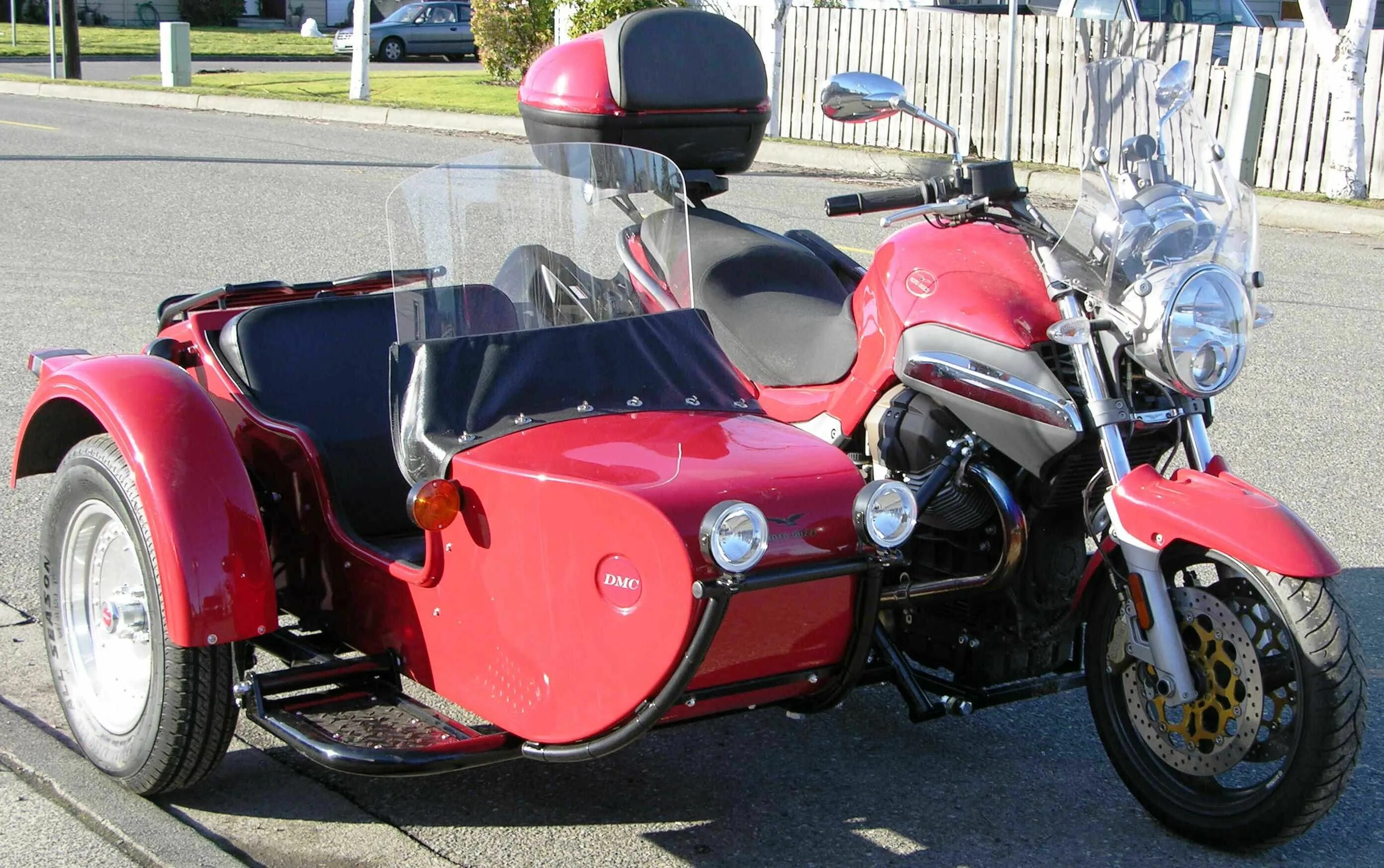 Мотоцикл с люлькой фото Wallpapers motorcyclist, baby carriage, Motorized tricycle, automotive tire, gla