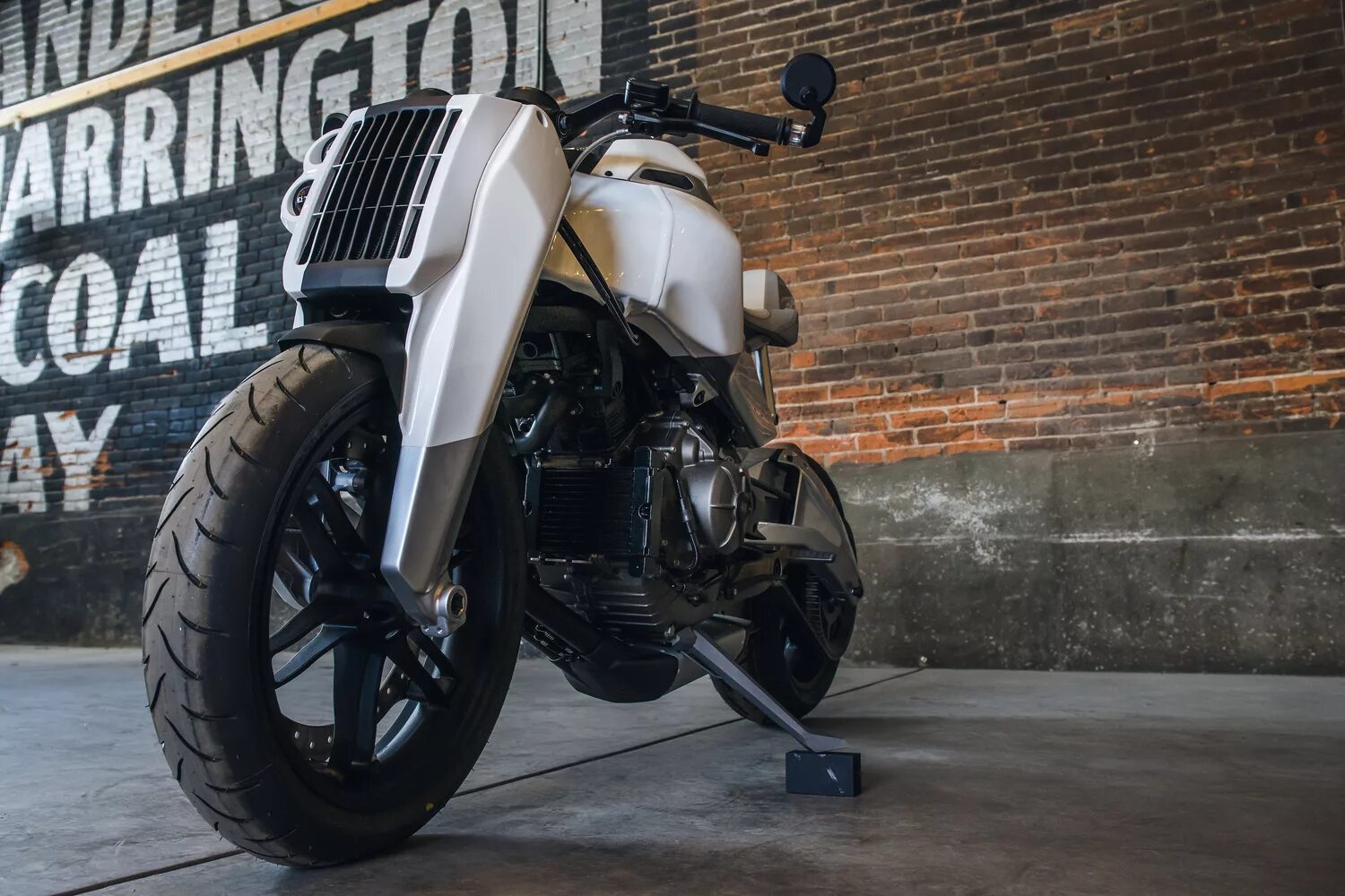 Мотоцикл самурай фото Japnese Samurai 47 Motorcycle Mystery: RONIN MOTORWORKS - India's best electric 