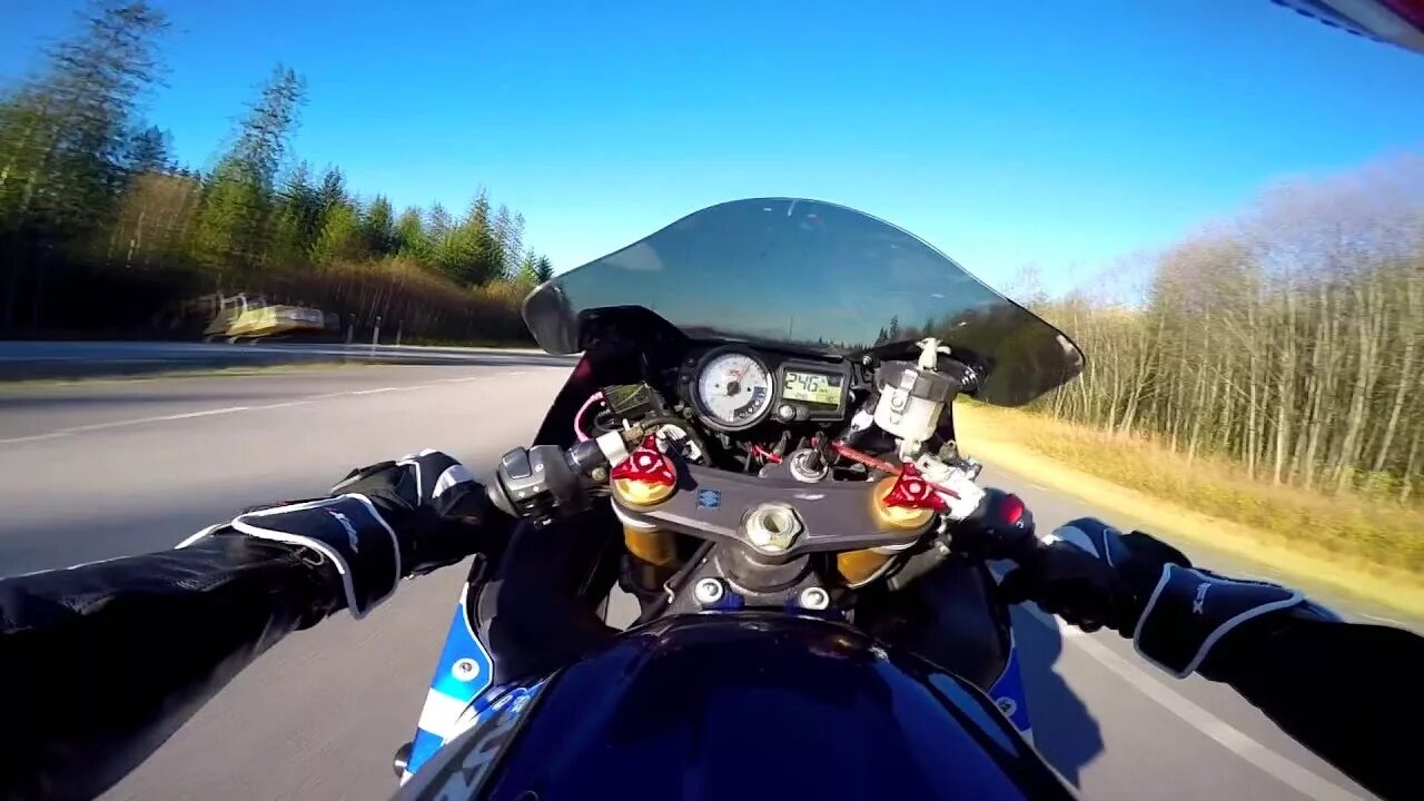 Мотоцикл скорость фото Crazy 155 Mph / 255Kmh Wobble! - YouTube