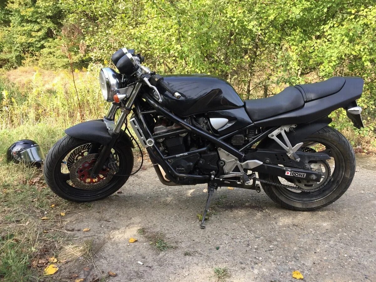 Мотоцикл сузуки бандит фото Купить б/у Suzuki Bandit GSF 400 карбюратор 6 передач в Белореченске: чёрный дор