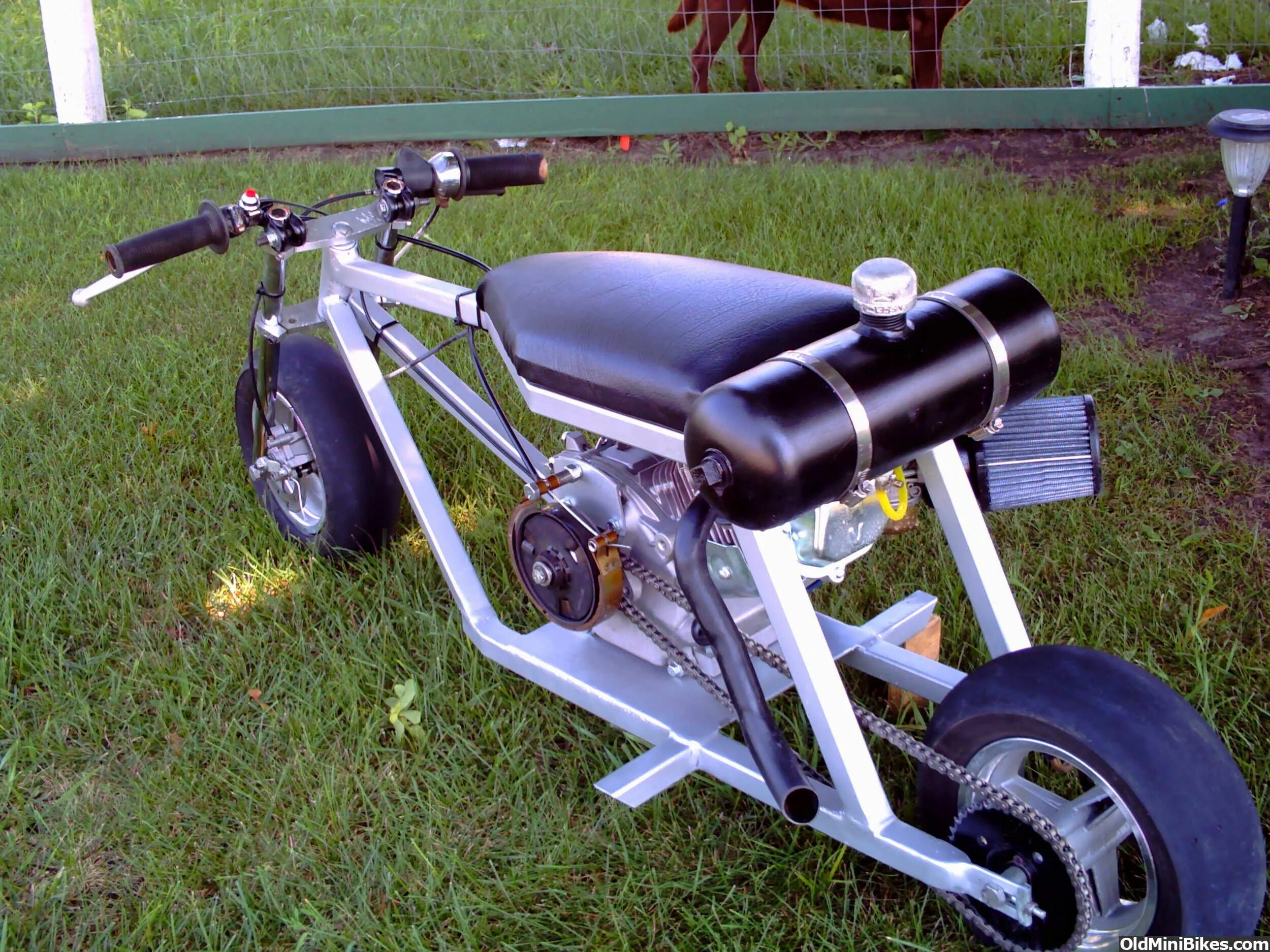 Мотоцикл своими руками в домашних Mini motorbike, Mini bike, Diy go kart