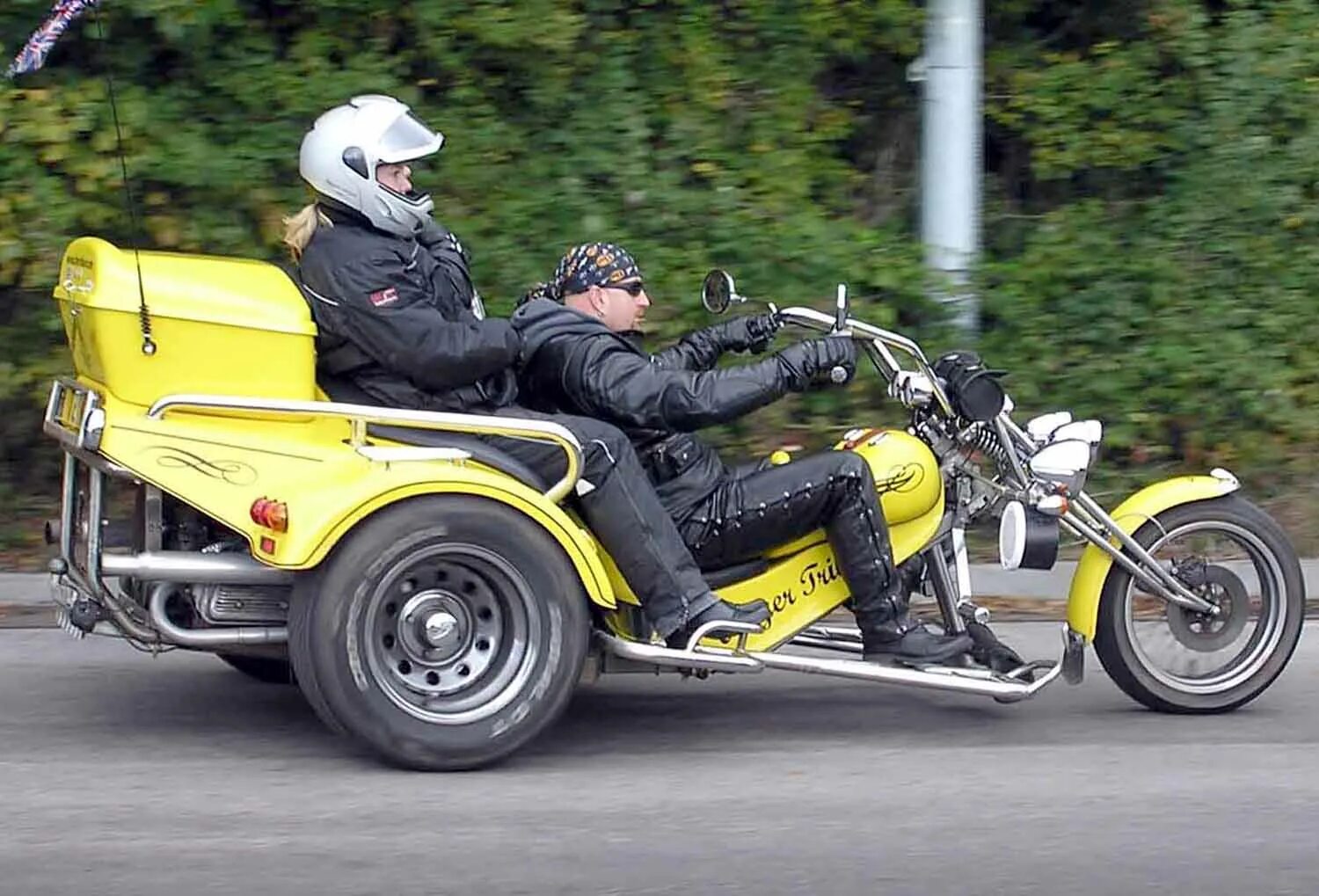 Мотоцикл трицикл фото Файл:Tricycle.yellow.arp.jpg - Википедия