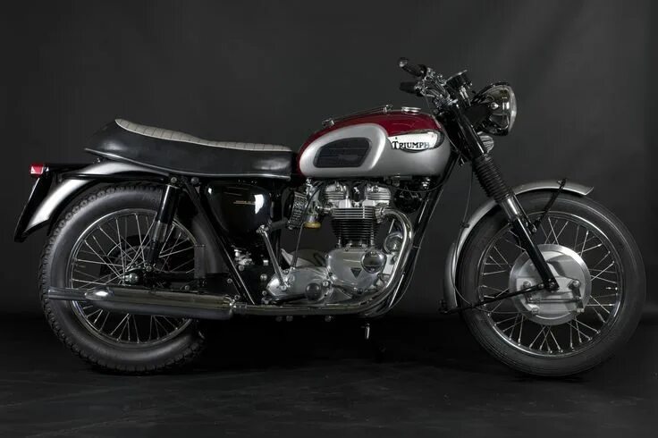 Мотоцикл триумф фото She will be mine again....she will be mine. Motocicletas triumph, Motociclismo
