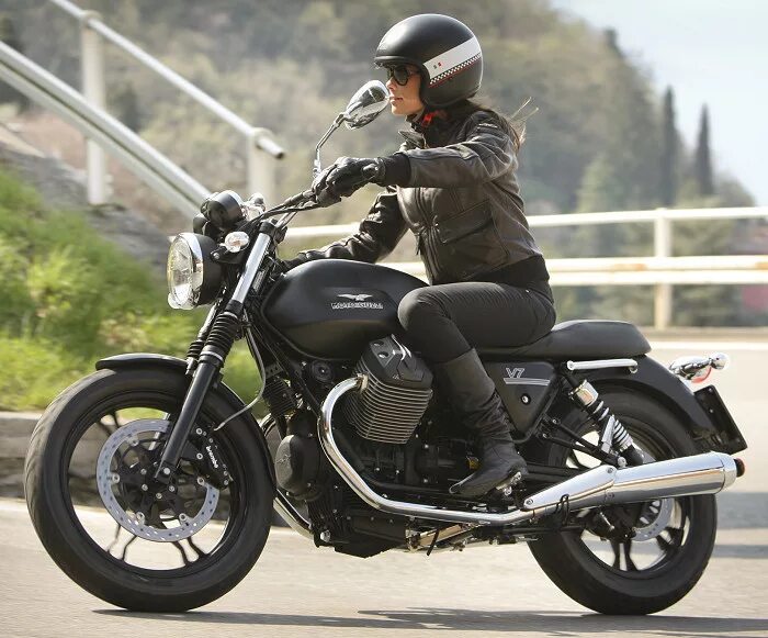 Мотоцикл в 7 мото гуччи классик фото 2013 MOTO GUZZI V7 STONE - Image #14