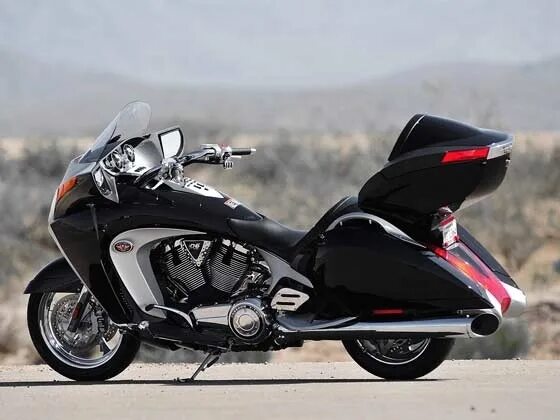 Мотоцикл виктория фото Cool lines beautiful curve 3 Cool motorcycles, Victory motorcycles, Motorcycle