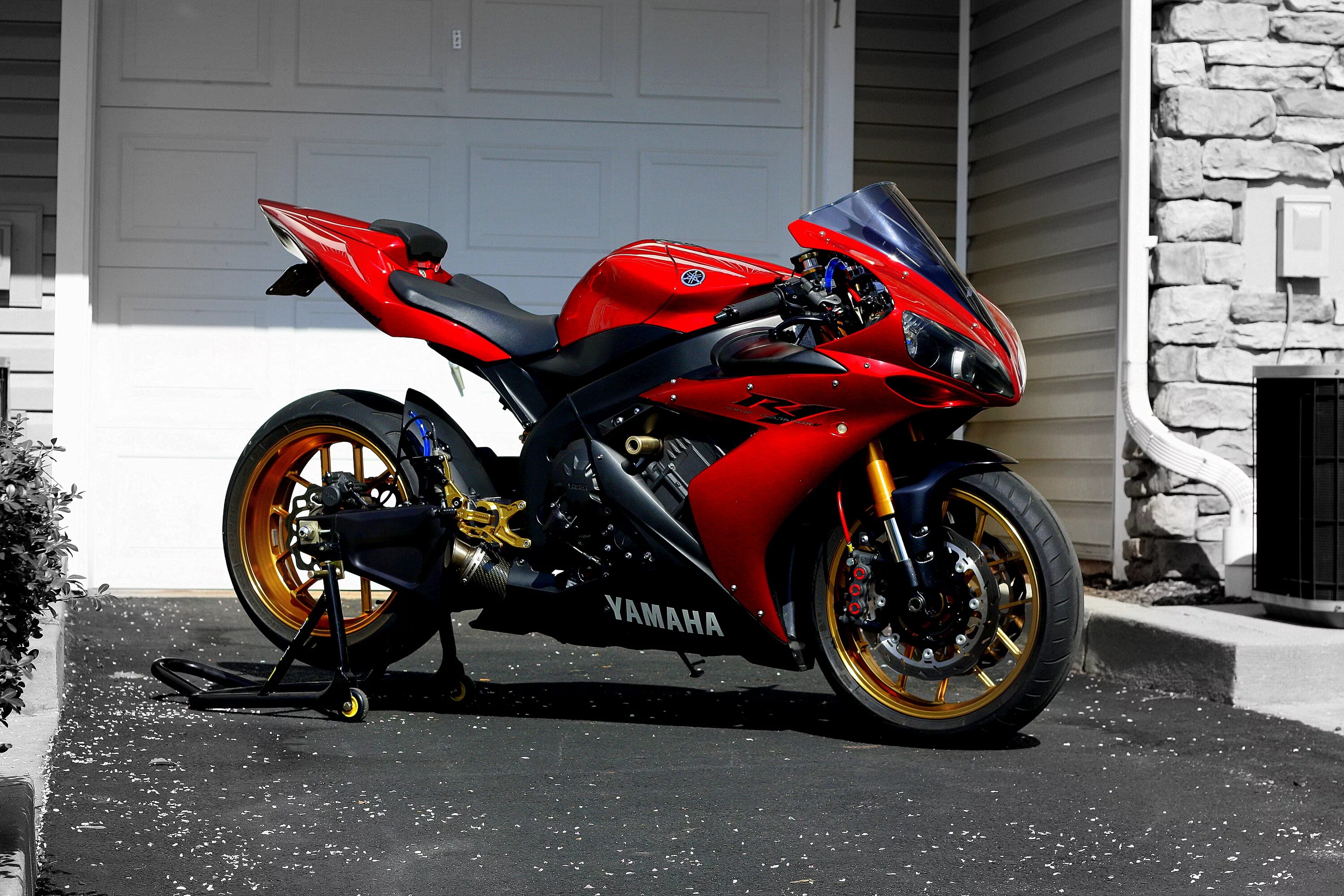 Мотоцикл yamaha фото Скачать 4272x2848 yamaha, r1, красный, спортбайк обои, картинки