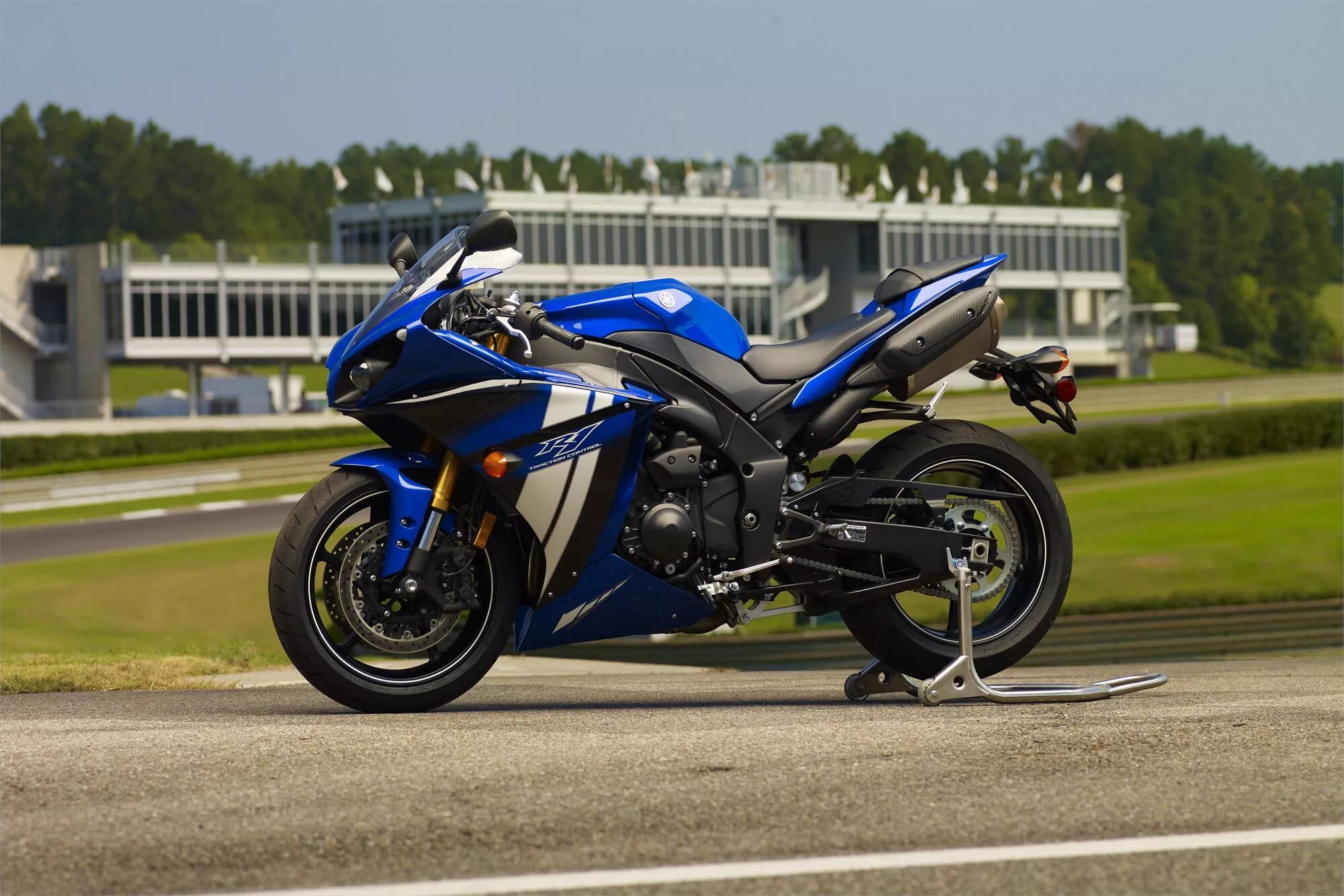 Мотоцикл ямаха yzf r1 фото Мотоцикл Yamaha YZF-R1 2011 Цена, Фото, Характеристики, Обзор, Сравнение на БАЗА