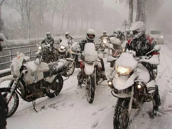 Мотоцикл зимой фото So If You Simply Have To Ride This Winter. Motorcycle travel, Adventure bike, Ad