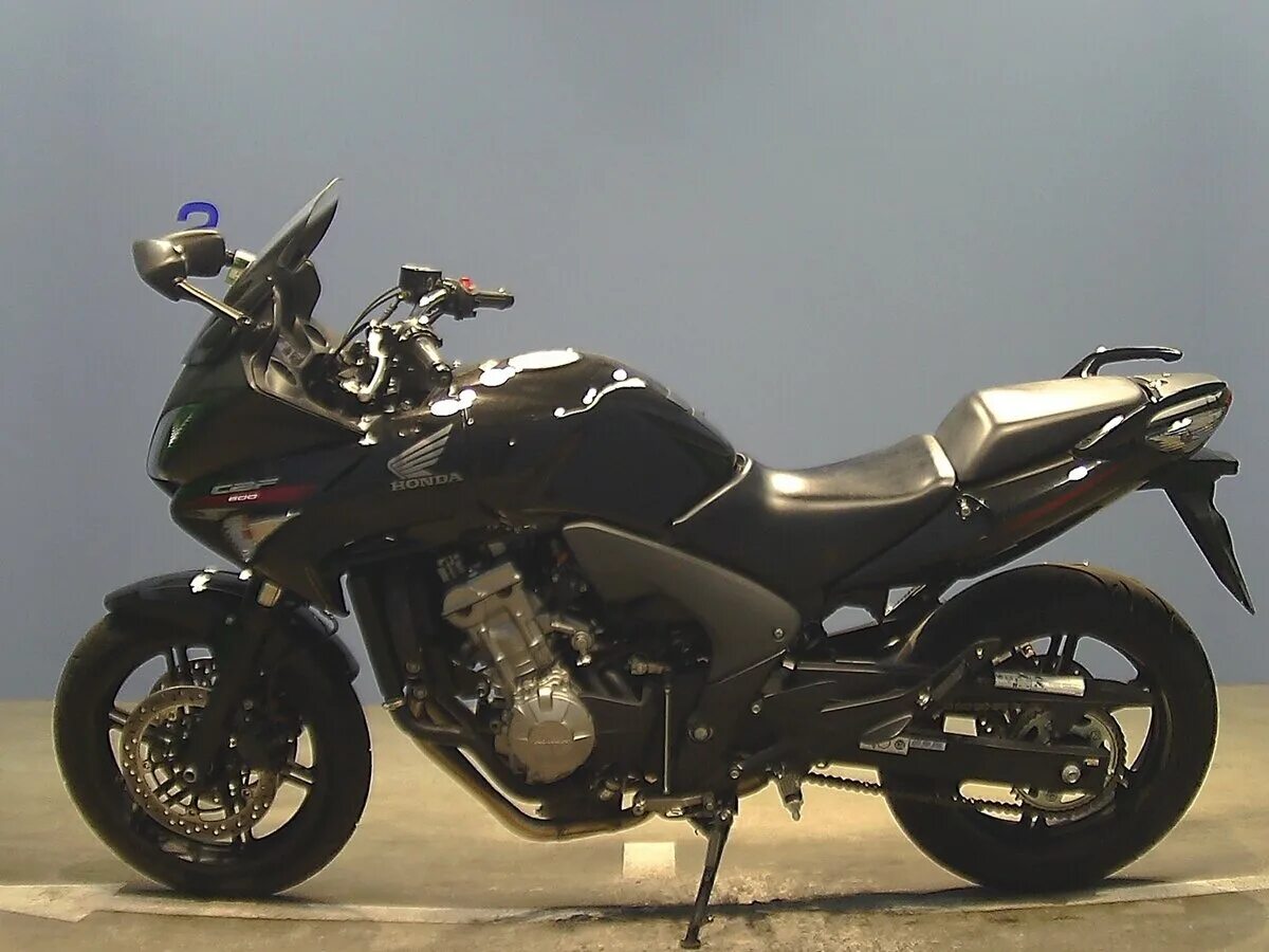 Мотоциклы 400 600 кубов цена фото Купить б/у Honda CBF 600 инжектор во Владивостоке: чёрный дорожный 2012 года на 
