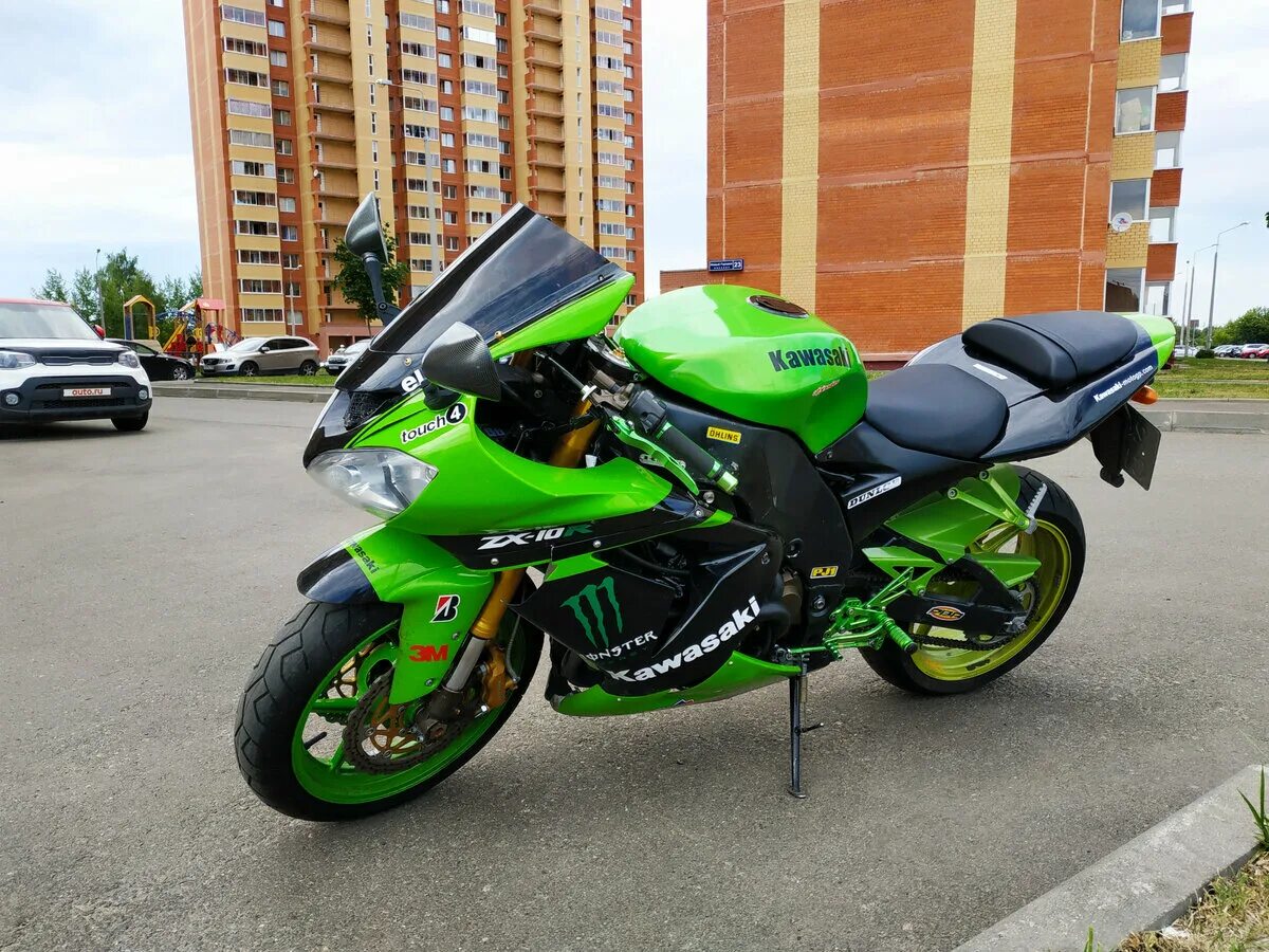 Мотоциклы б у цена фото Купить б/у Kawasaki ZX-10 Ninja инжектор 6 передач в Москве: чёрный супер-спорт 