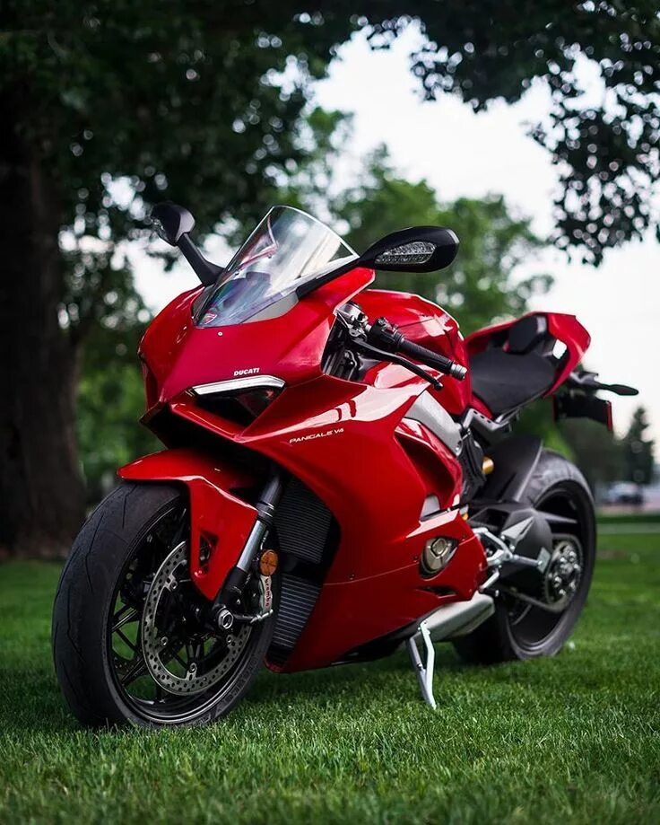 Мотоциклы фото бесплатно #1 Ducati Motorcyle Community. on Instagram: "A work of art. #panigalekings @rgo