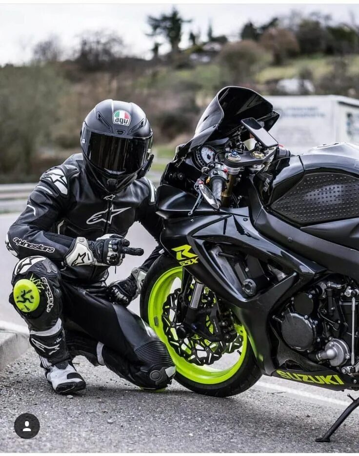 Мотоциклы фото картинки Bikerboysandleather: Bild Garotas de moto, Motos, Motos esportivas