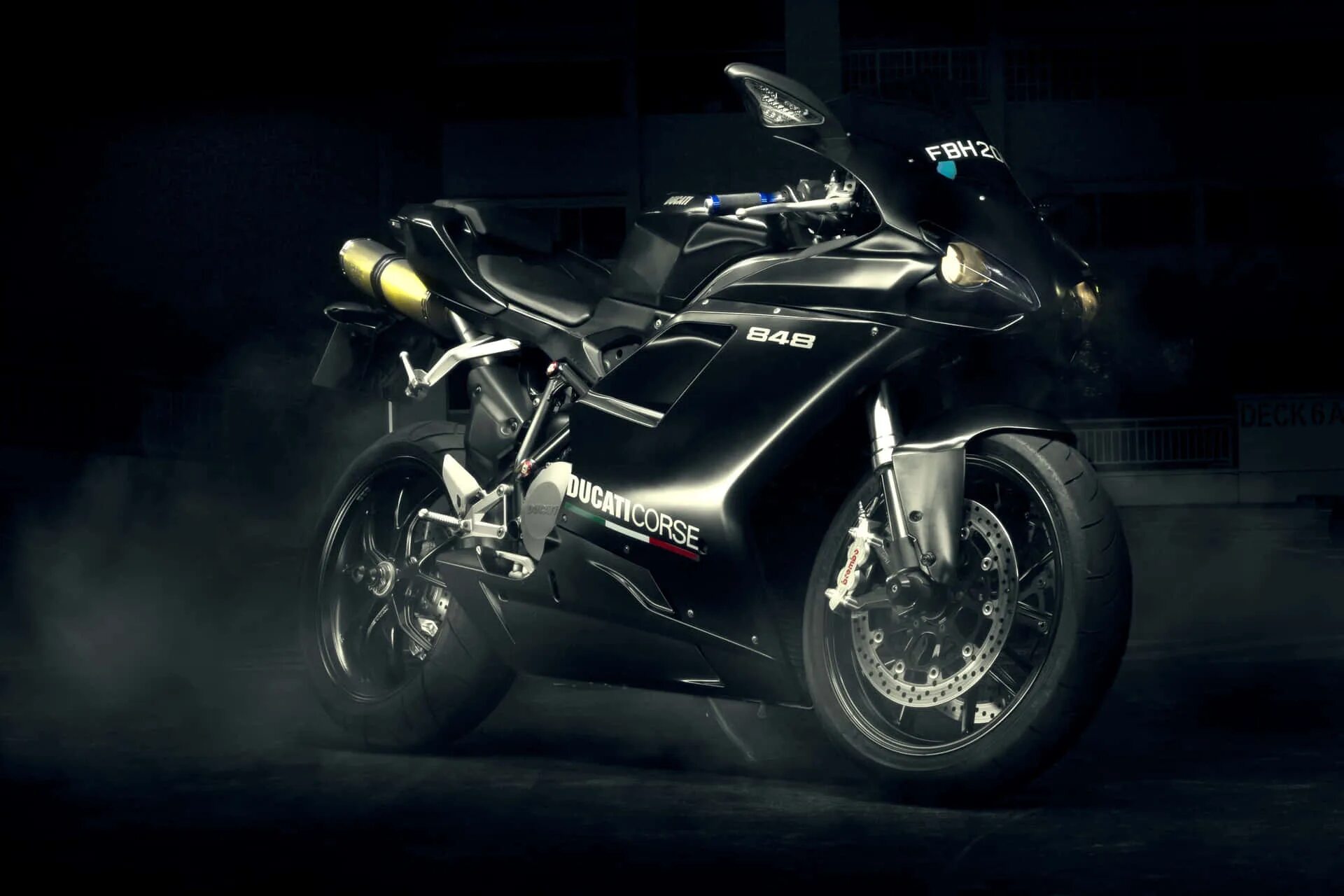 Мотоциклы фото на рабочий Download Superbike Reaching Top Speeds Wallpapers.com