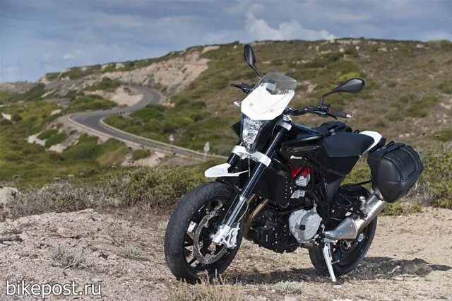 Мотоциклы хускварна фото Видео и фотографии Husqvarna Nuda 900 и 900R 2012 / Husqvarna / БайкПост