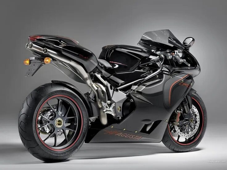 Мотоциклы мира фото MV Agusta F4- $120,000 custom made for MV Agusta Company Owner Mv agusta, Motorc