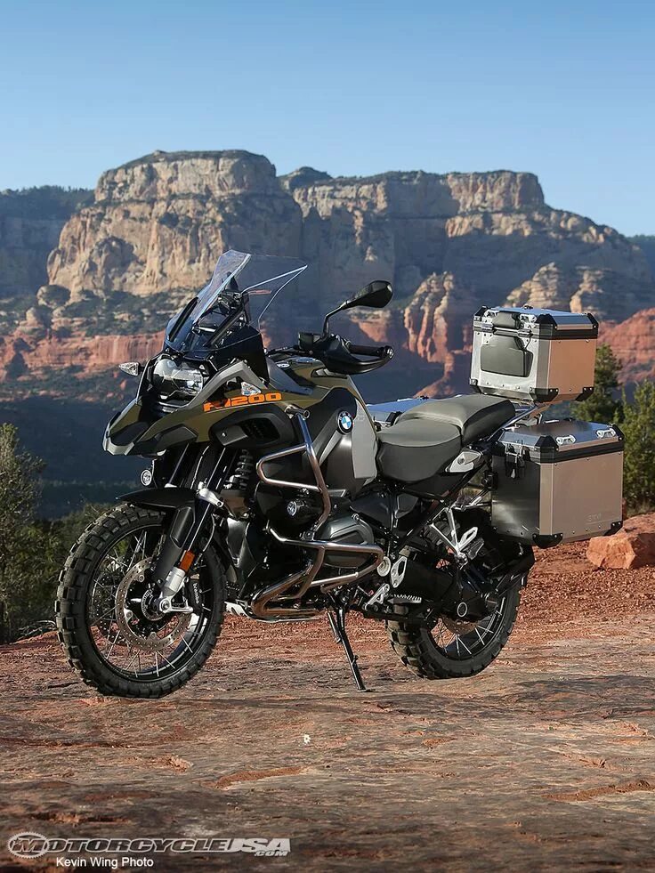 Мотоциклы турэндуро фото 2014 BMW R1200GS Adventure First Ride Photos - Motorcycle USA Мотоцикл bmw, Мото