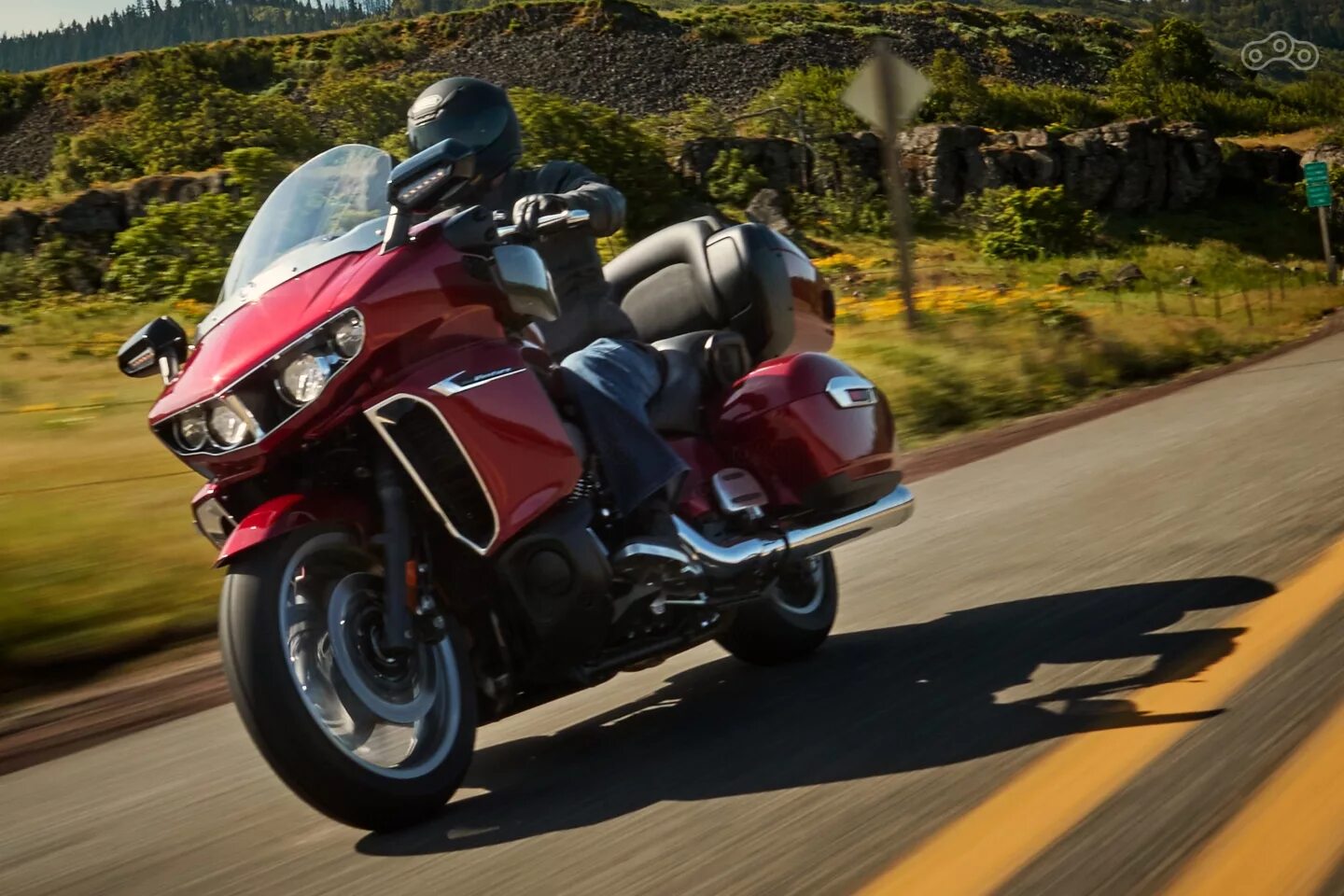 Мотоциклы турист фото Туристический мотоцикл Yamaha Star Venture 2018 Новости Журнал Омоймот