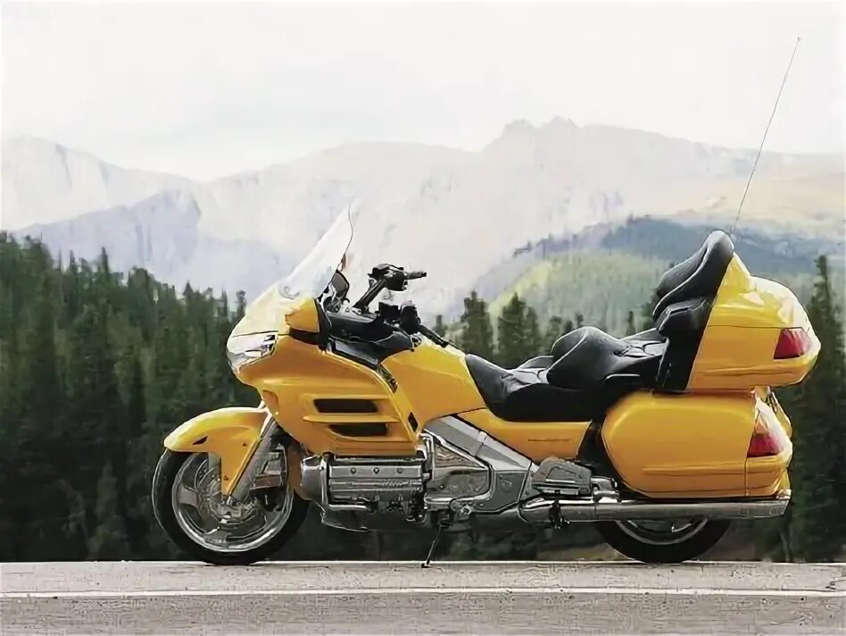 Мотоциклы турист фото 2001-2012 Honda GL1800 Smart Money - Motorcyclist Magazine Motorcycle, Honda, Vi