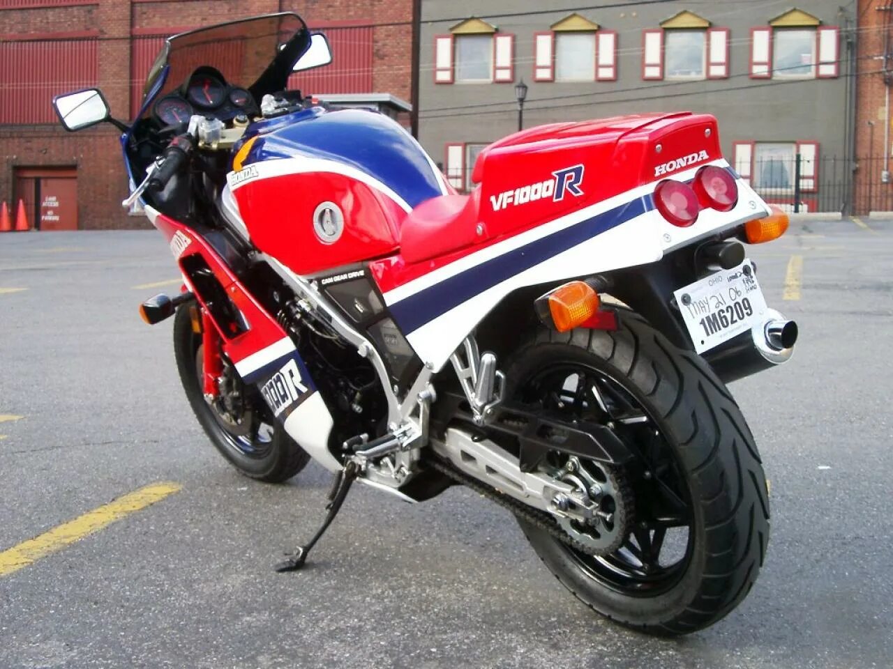 Мотоциклы японии фото 1986 Honda VF1000R - Moto.ZombDrive.COM