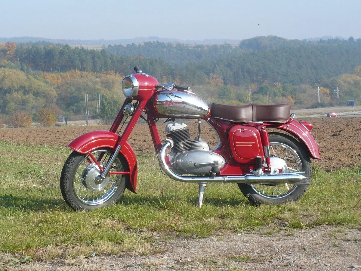 Мотоциклы ява 250 фото Народная "чекушка" - Jawa 250/353. Эволюция от "кивачки" до "панельки". Вокруг м