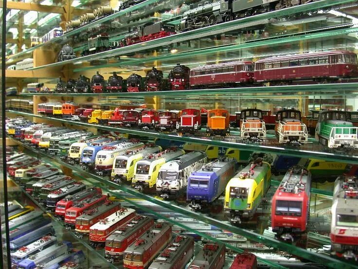 Моя фото коллекция поездов москвы 3 Roco Model Trains Model train display, Toy train, Model train layouts
