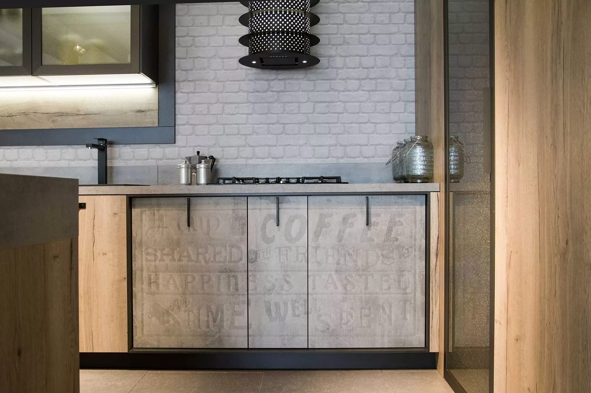Мойка в кухню в стиле лофт Pin by ТопИнтерьер on Loft IDEAS Loft kitchen, Italian kitchen design, Modern ki