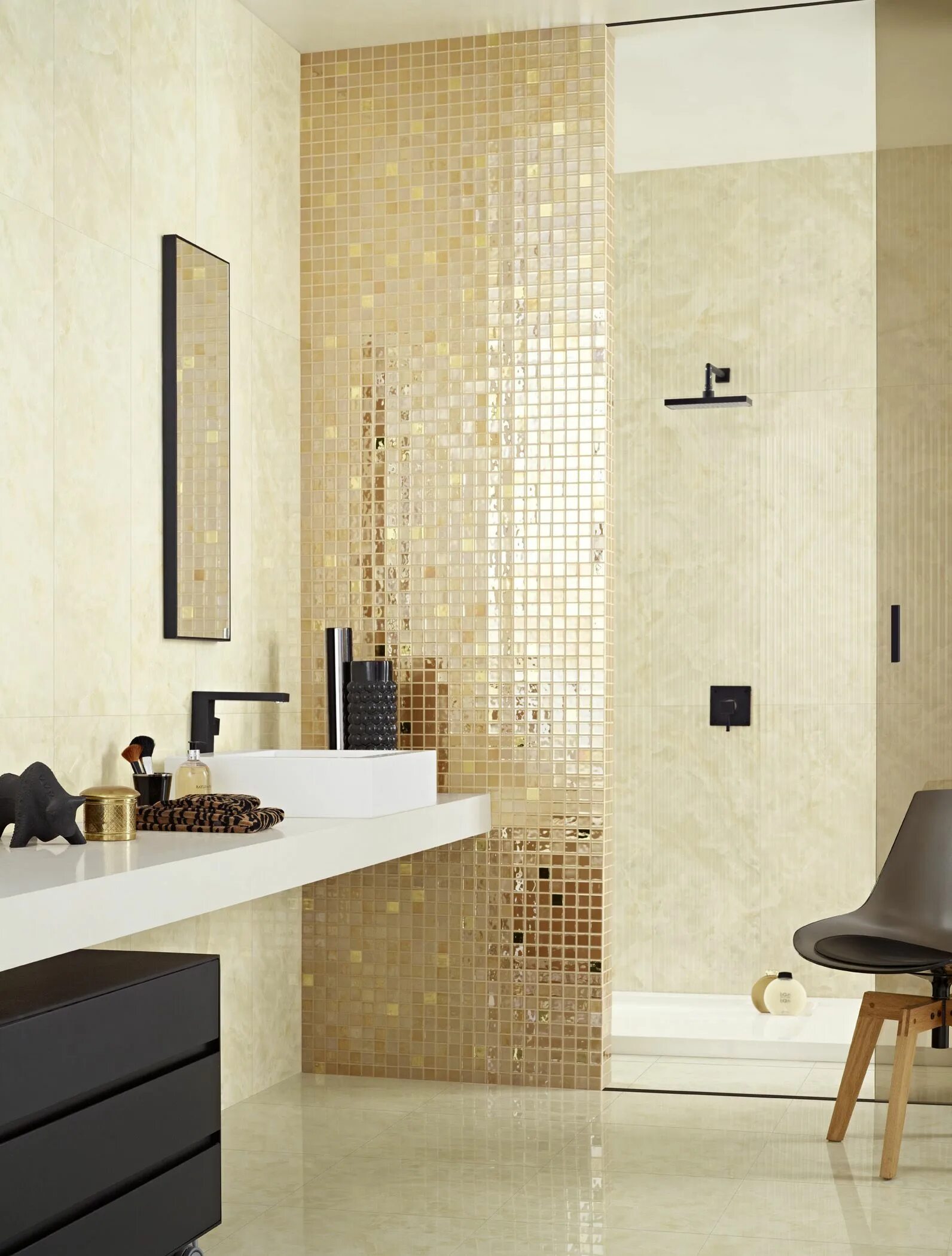 Мозаика в интерьере ванной комбинированный с плиткой Image result for vogue living bathroom ideas bathrooms Bagno, Arredamento bagno 