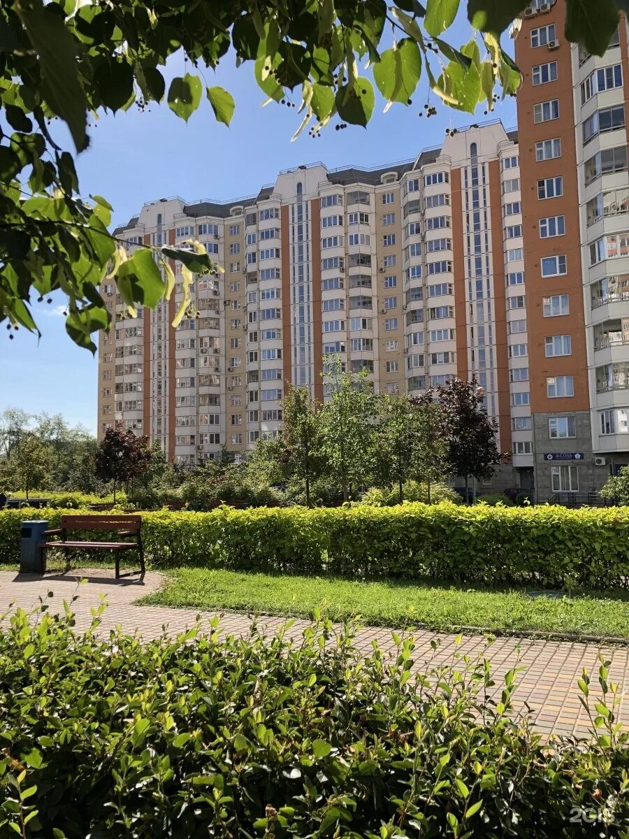 Народный 3 я озерная ул 2 фото Автогараж, пункт выдачи товара, Озёрная улица, 2 к1, Москва - 2ГИС