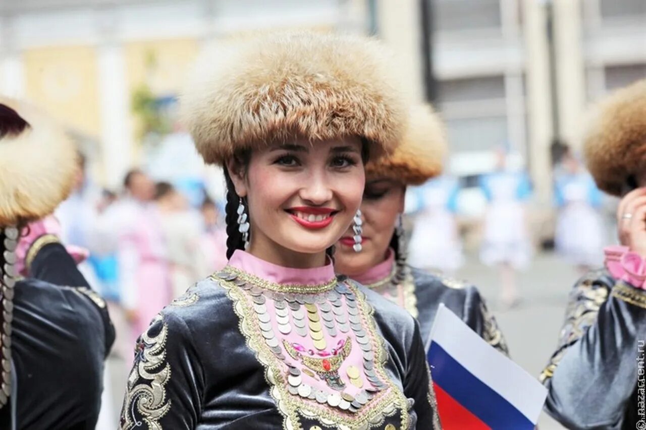 Народы россии фото Парад дружбы народов России 2017
