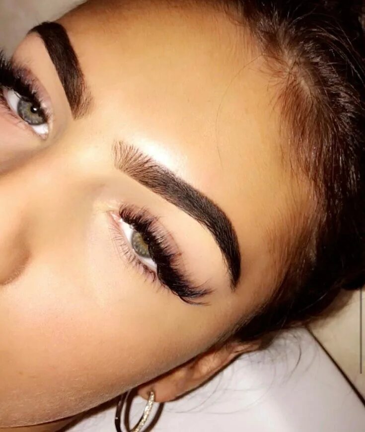 Нарощенные брови фото @gabriellebrownn * Eyebrow grooming, Hair makeup, Eyebrows