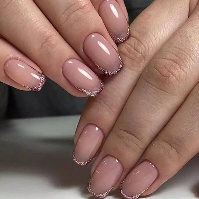 Нарощенные ногти дизайн фото овальные #nailsmanicure #гелевыеногти #гельлак #мастерманикюра #маникюраппаратный #красив