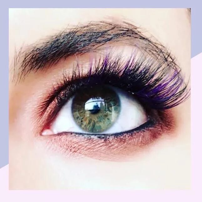 Нарощенные ресницы фиолетовые фото Mermaid Eyelash Extensions Are Here Just in Time for Halloween Eyelash extension