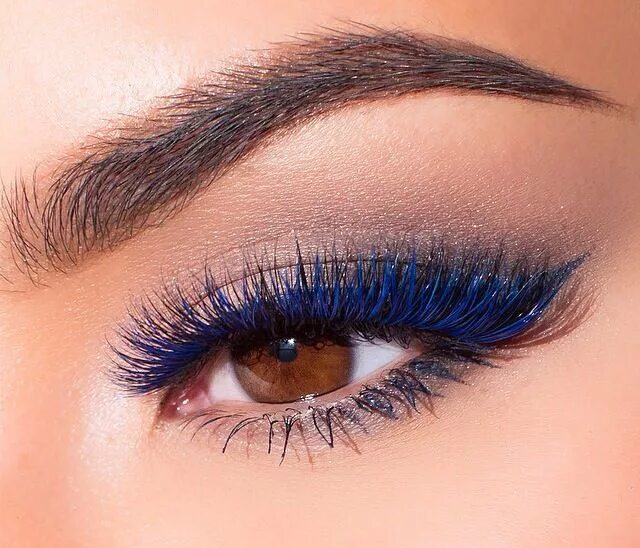 Нарощенные ресницы голубые глаза фото Blue Mascara for Brown Eyes