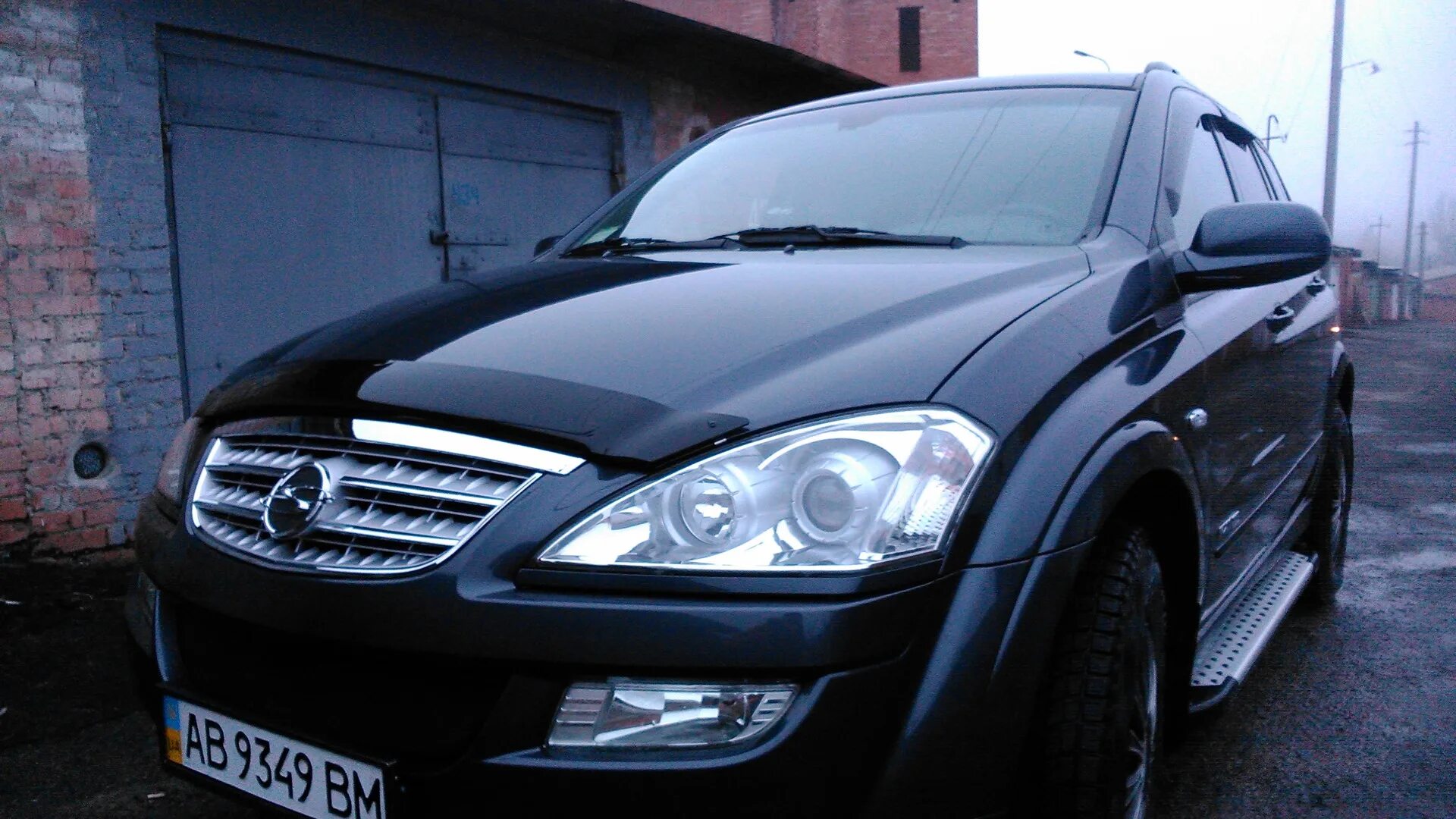 Наружный тюнинг автомобиля санг енг курон SsangYong Kyron 2.0 дизельный 2012 2.0 turbo cyber grey на DRIVE2