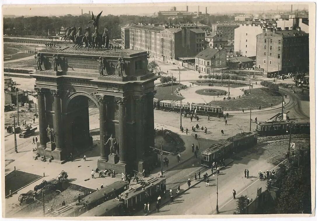Нарвская площадь стачек 2 фото Фотокарточка. Ленинград. Нарвские ворота.