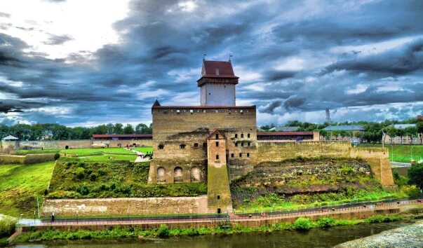 Нарвский замок фото 30 ноября в истории