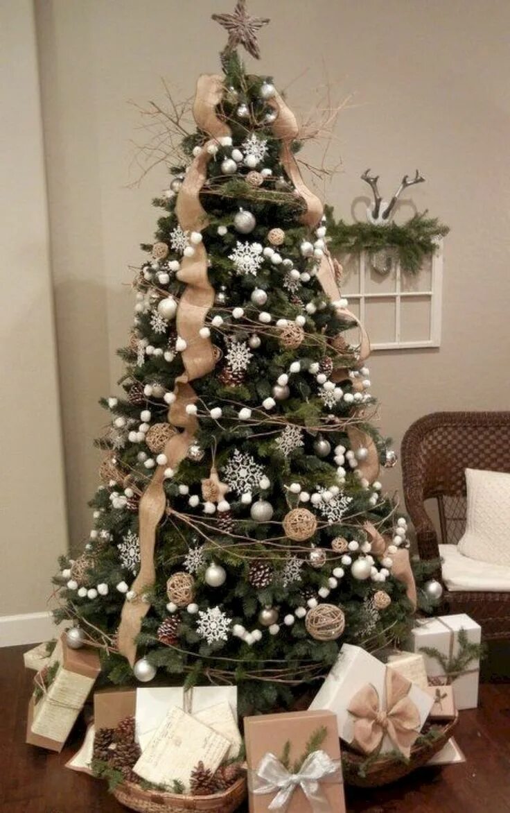 Нарядить елку стильно реальные фото 28+ Popular Farmhouse Christmas Tree Ideas Farmhouse christmas tree, Rustic chri