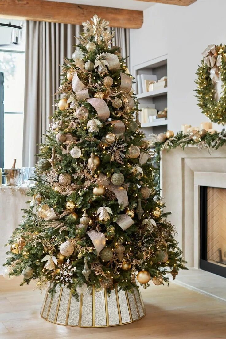 Нарядить елку стильно реальные фото How to Decorate a Christmas Tree Like a Professional
