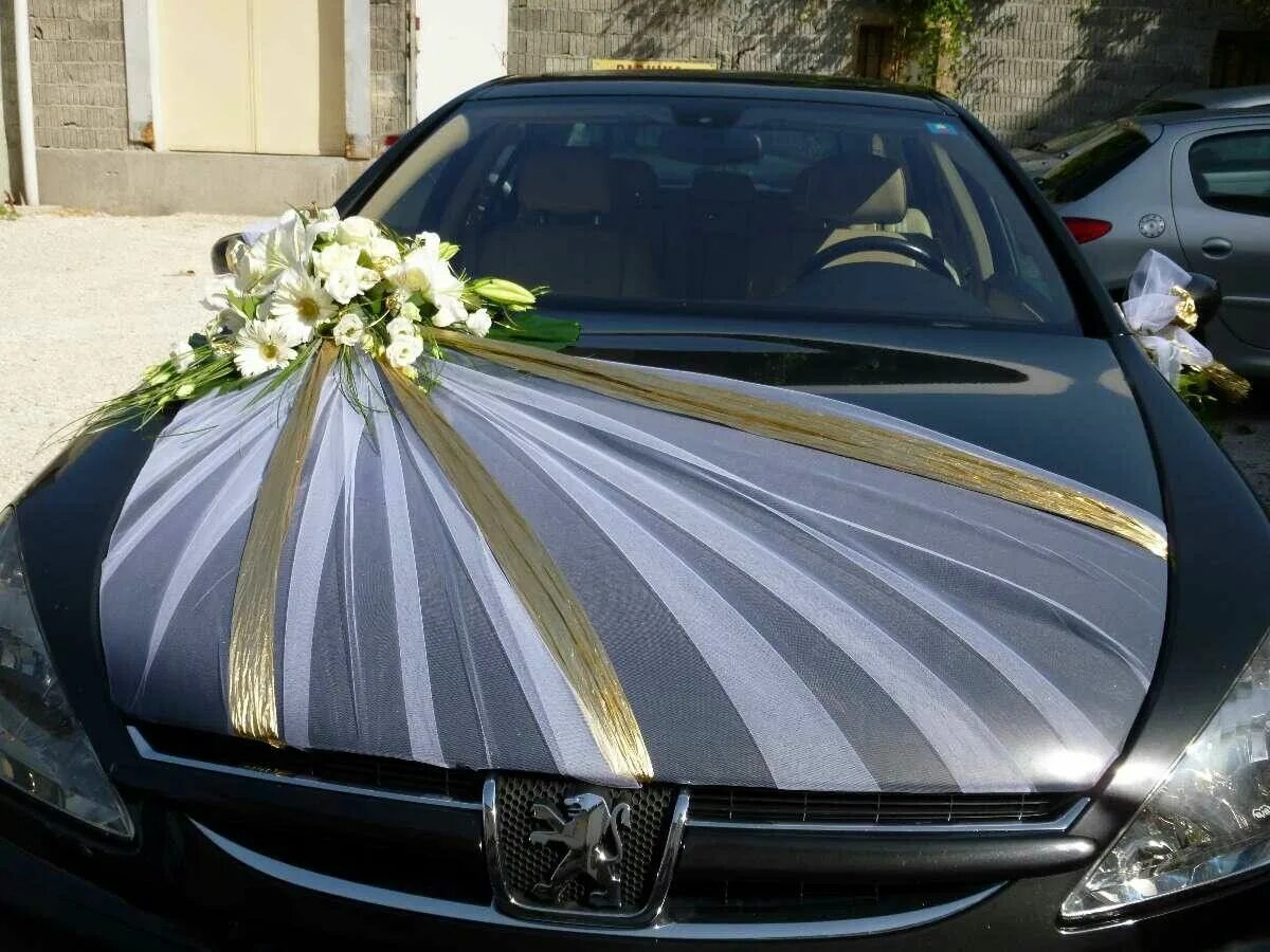 Нарядить машину на свадьбу фото Pin en Mariage Decoraciones de coches de boda, Coches de boda, Coches para bodas