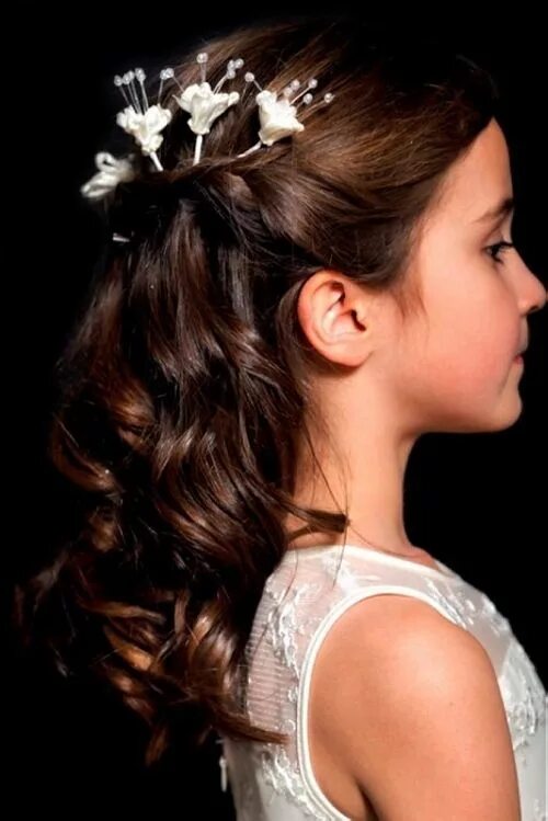 Нарядная прическа для девочки на длинные волосы Cute for special occasions Цветы девушки прически, Укладка длинных волос, Волосы