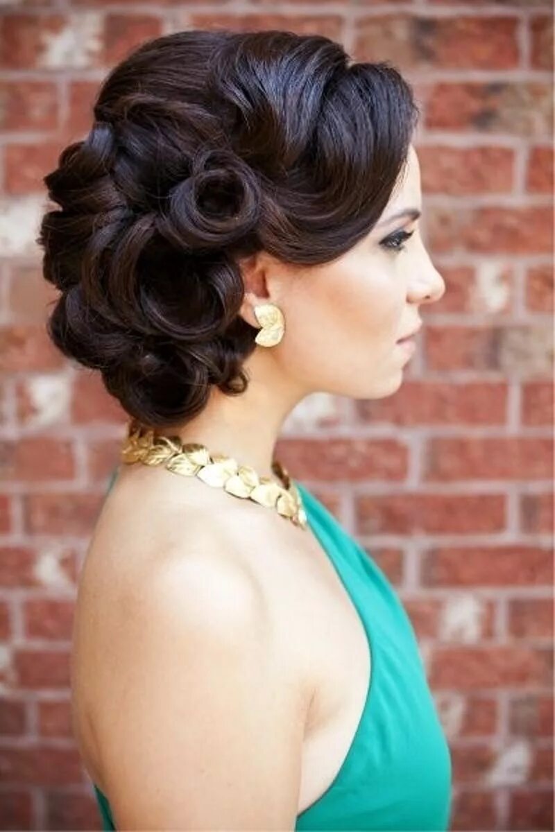 Нарядная прическа для женщин 33 Ravishing Retro Hairstyles ... Long hair styles, Wedding hairstyles, Retro ha