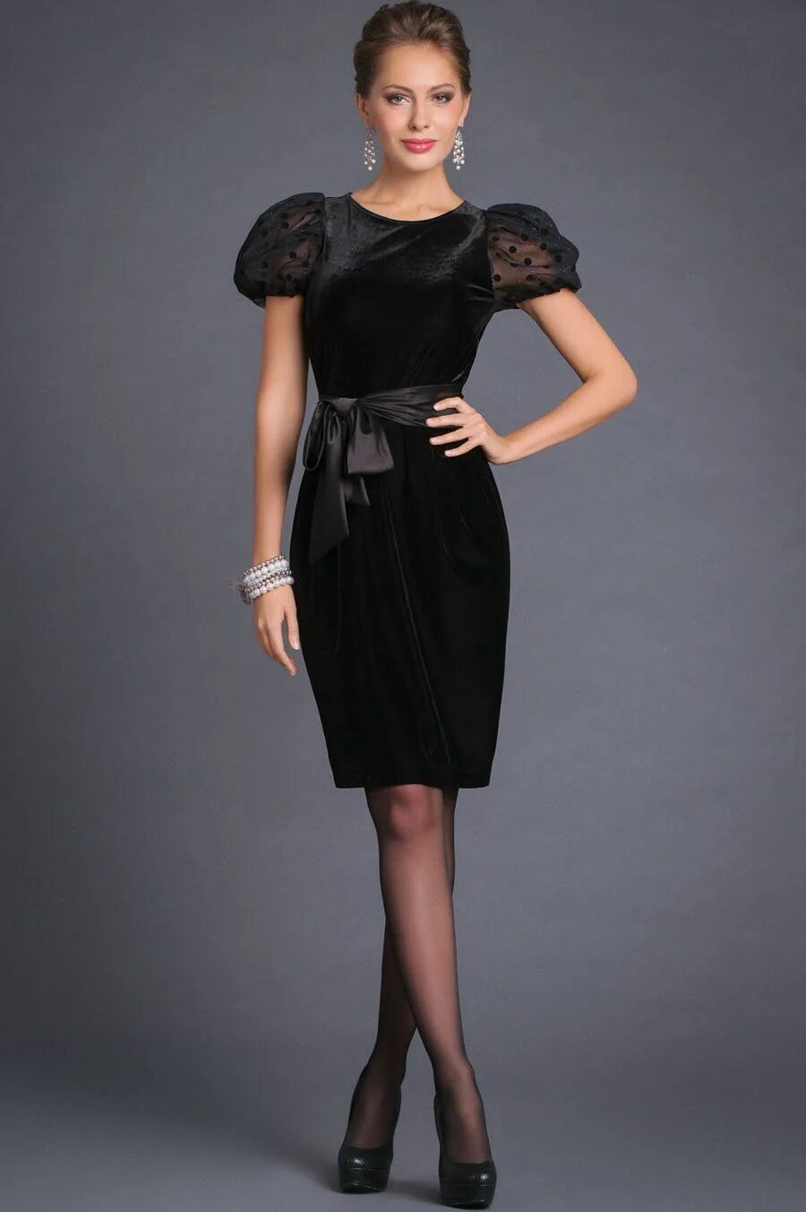 Нарядное платье фото Online womens clothing store, sale, online fashion store Fashion dresses, Velvet