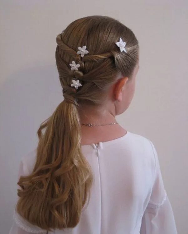 Нарядные прически для девочек на длинные Stylish Baptism Hairstyle for Kids