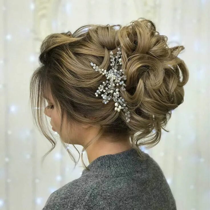Нарядные прически фото Chignon Mariage Invitée I 63 Idées Coiffures Mariée Chignon mariage invitée, Cou
