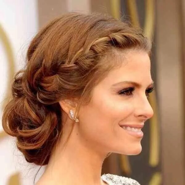 Нарядные прически на средние волосы 50 idées pour votre coiffure mariage cheveux mi-longs Wedding hair inspiration, 